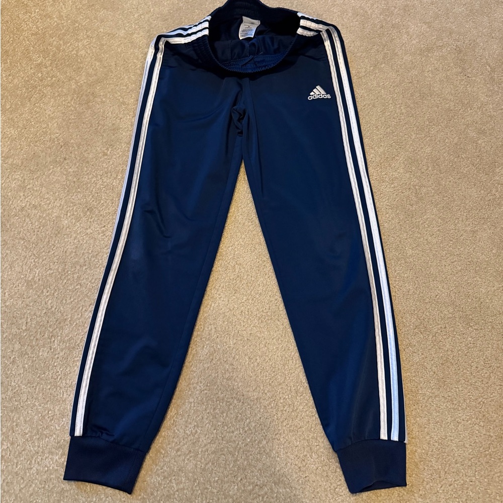 Adidas joggers like new size youth medium 10/12 navy blue